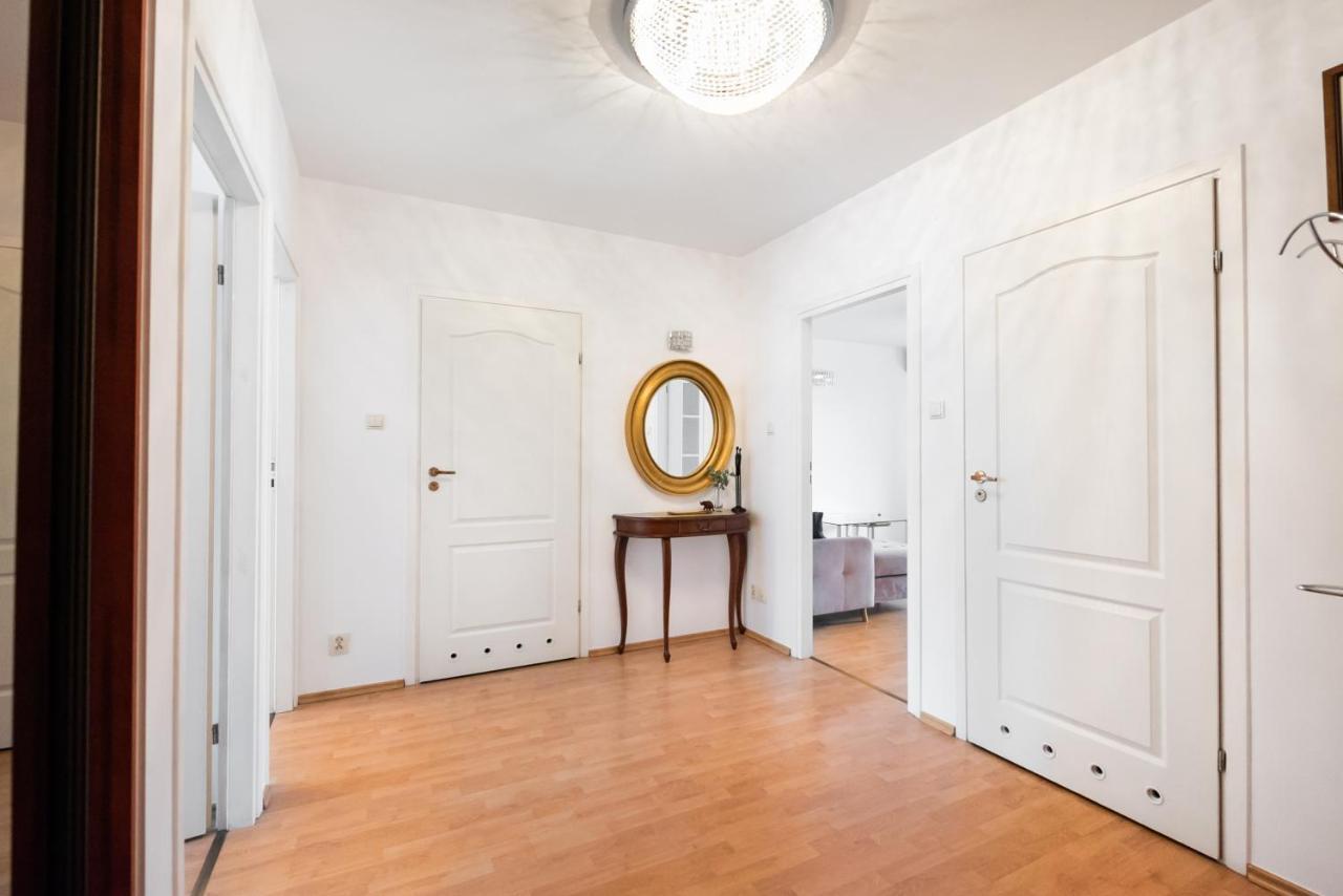Ken 54 2-Bedroom Apartment Warsaw Luaran gambar
